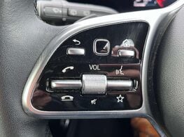 Mercedes-Benz A Class 1.3 A 200 Sport Exeutive Auto 5dr 60