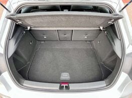 Mercedes-Benz A Class 1.3 A 200 Sport Exeutive Auto 5dr 76