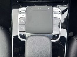 Mercedes-Benz A Class 1.3 A 200 Sport Exeutive Auto 5dr 58