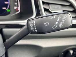 Volkswagen T-Roc 1.5 T-Roc R-Line TSI Semi-Auto 5dr 59