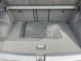 Volkswagen T-Roc 1.5 T-Roc R-Line TSI Semi-Auto 5dr 68