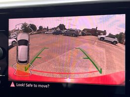 Volkswagen T-Roc 1.5 T-Roc R-Line TSI Semi-Auto 5dr 28