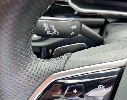 Volkswagen T-Roc 1.5 T-Roc R-Line TSI Semi-Auto 5dr 56