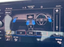 Volkswagen T-Roc 1.5 T-Roc R-Line TSI Semi-Auto 5dr 40