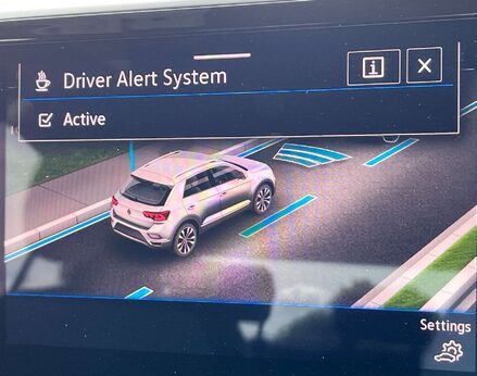 Volkswagen T-Roc 1.5 T-Roc R-Line TSI Semi-Auto 5dr 33