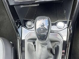 Volkswagen T-Roc 1.5 T-Roc R-Line TSI Semi-Auto 5dr 51