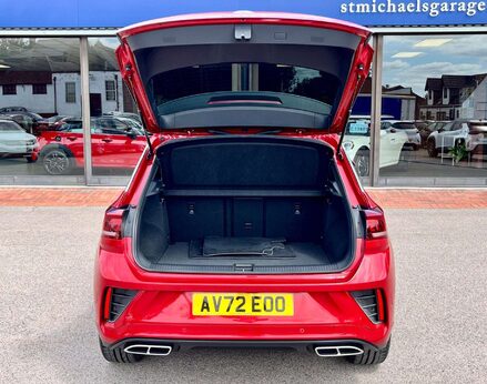 Volkswagen T-Roc 1.5 T-Roc R-Line TSI Semi-Auto 5dr 66