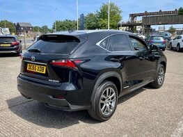 Lexus NX 2.5 NX 300h Luxury CVT 4WD 5dr 8