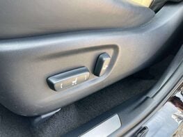 Lexus NX 2.5 NX 300h Luxury CVT 4WD 5dr 59