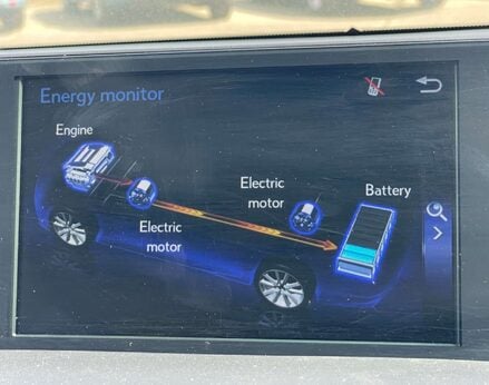 Lexus NX 2.5 NX 300h Luxury CVT 4WD 5dr 37