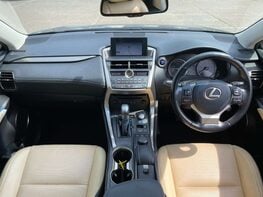 Lexus NX 2.5 NX 300h Luxury CVT 4WD 5dr 2
