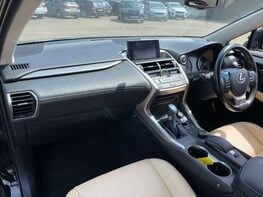 Lexus NX 2.5 NX 300h Luxury CVT 4WD 5dr 29