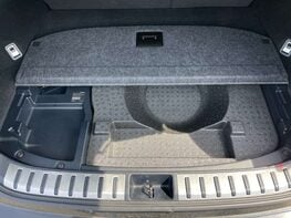 Lexus NX 2.5 NX 300h Luxury CVT 4WD 5dr 65