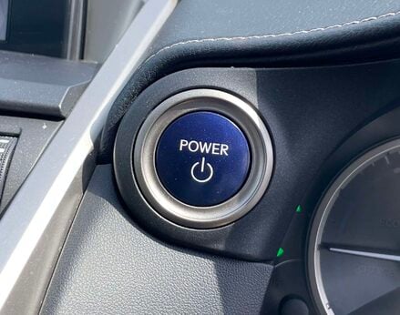 Lexus NX 2.5 NX 300h Luxury CVT 4WD 5dr 47