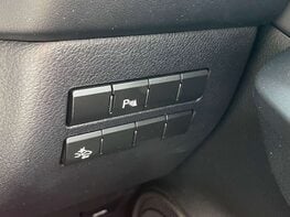 Lexus NX 2.5 NX 300h Luxury CVT 4WD 5dr 53