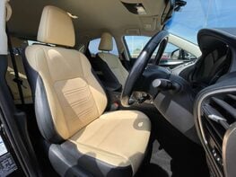 Lexus NX 2.5 NX 300h Luxury CVT 4WD 5dr 56