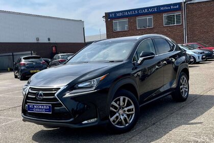 Lexus NX 2.5 NX 300h Luxury CVT 4WD 5dr