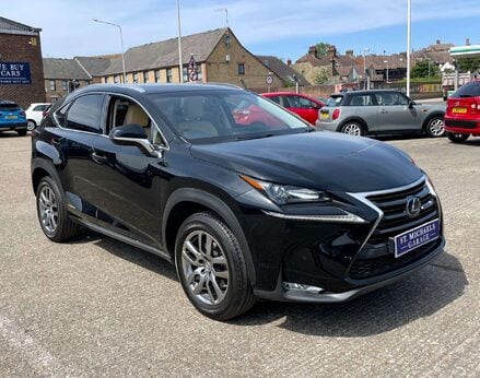 Lexus NX 2.5 NX 300h Luxury CVT 4WD 5dr 4