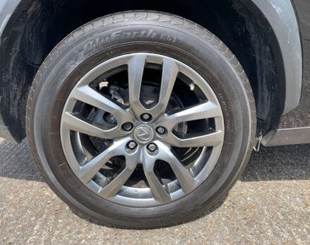 Lexus NX 2.5 NX 300h Luxury CVT 4WD 5dr 14