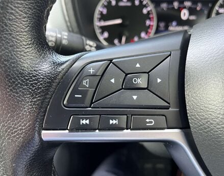 Nissan Juke 1.0 Juke Tekna DiG-T 5dr 53