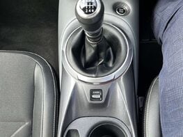 Nissan Juke 1.0 Juke Tekna DiG-T 5dr 52