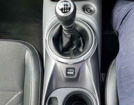 Nissan Juke 1.0 Juke Tekna DiG-T 5dr 52