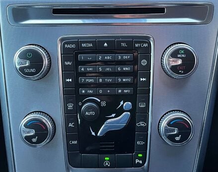 Volvo XC60 2.0 XC60 SE Luxury Nav T5 Auto 5dr 38