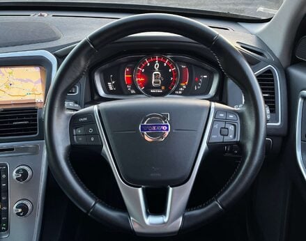 Volvo XC60 2.0 XC60 SE Luxury Nav T5 Auto 5dr 20