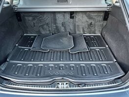 Volvo XC60 2.0 XC60 SE Luxury Nav T5 Auto 5dr 58