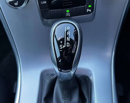 Volvo XC60 2.0 XC60 SE Luxury Nav T5 Auto 5dr 45