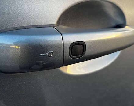 Volvo XC60 2.0 XC60 SE Luxury Nav T5 Auto 5dr 64