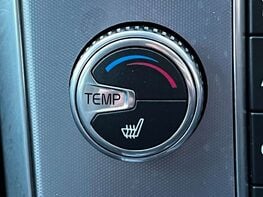 Volvo XC60 2.0 XC60 SE Luxury Nav T5 Auto 5dr 42