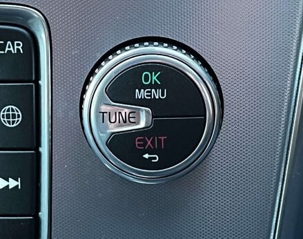 Volvo XC60 2.0 XC60 SE Luxury Nav T5 Auto 5dr 40