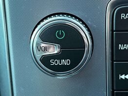 Volvo XC60 2.0 XC60 SE Luxury Nav T5 Auto 5dr 39