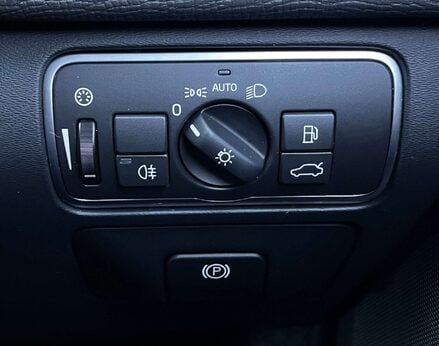 Volvo XC60 2.0 XC60 SE Luxury Nav T5 Auto 5dr 50