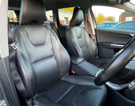 Volvo XC60 2.0 XC60 SE Luxury Nav T5 Auto 5dr 52