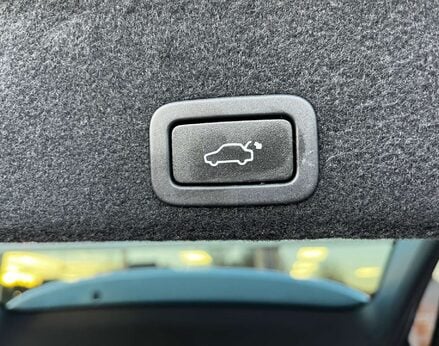 Volvo XC60 2.0 XC60 SE Luxury Nav T5 Auto 5dr 63