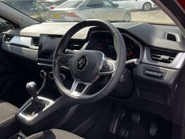 Renault Captur 1.3 Captur Iconic TCe 5dr 18