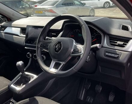 Renault Captur 1.3 Captur Iconic TCe 5dr 18