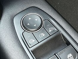 Renault Captur 1.3 Captur Iconic TCe 5dr 59