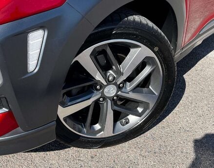 Hyundai KONA 1.6 Kona Premium GT 4x4 Semi-Auto 4WD 5dr 3
