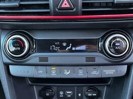 Hyundai KONA 1.6 Kona Premium GT 4x4 Semi-Auto 4WD 5dr 54