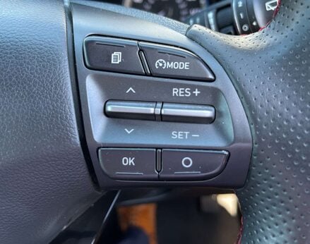 Hyundai KONA 1.6 Kona Premium GT 4x4 Semi-Auto 4WD 5dr 65