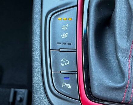 Hyundai KONA 1.6 Kona Premium GT 4x4 Semi-Auto 4WD 5dr 59