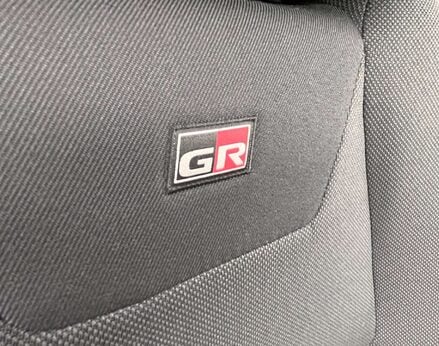 Toyota C-HR 1.8 C-HR GR Sport HEV CVT 5dr 61