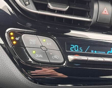 Toyota C-HR 1.8 C-HR GR Sport HEV CVT 5dr 44