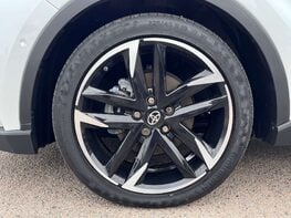 Toyota C-HR 1.8 C-HR GR Sport HEV CVT 5dr 13