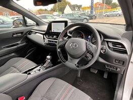 Toyota C-HR 1.8 C-HR GR Sport HEV CVT 5dr 18