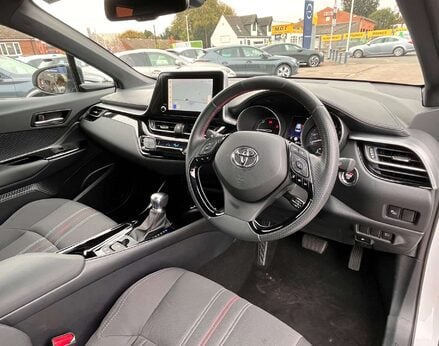 Toyota C-HR 1.8 C-HR GR Sport HEV CVT 5dr 18