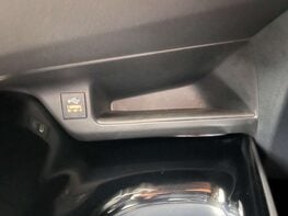 Toyota C-HR 1.8 C-HR GR Sport HEV CVT 5dr 46